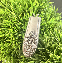 Load image into Gallery viewer, Fiorella Designs - Pendants
