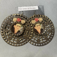Load image into Gallery viewer, Maggie Devos Art - Wearable Art, , Atrium 916 - Sacramento.Shop, Atrium 916 - Sacramento.Shop