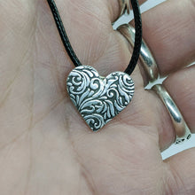 Load image into Gallery viewer, mini heart swirls1