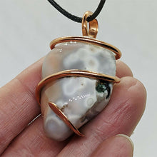 Load image into Gallery viewer, BotswanaAgate2