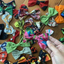 Load image into Gallery viewer, Maria Canta - Pet Bow Ties, Fashion, Maria Canta, Atrium 916 - Sacramento.Shop