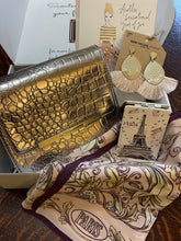 Load image into Gallery viewer, It's On - Heather, Fashion, It’s On!, Atrium 916 - Sacramento.Shop