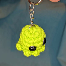 Load image into Gallery viewer, YarnPics - Mini Octos
