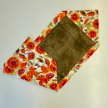 Load image into Gallery viewer, Shop for Hope - Table Runners
