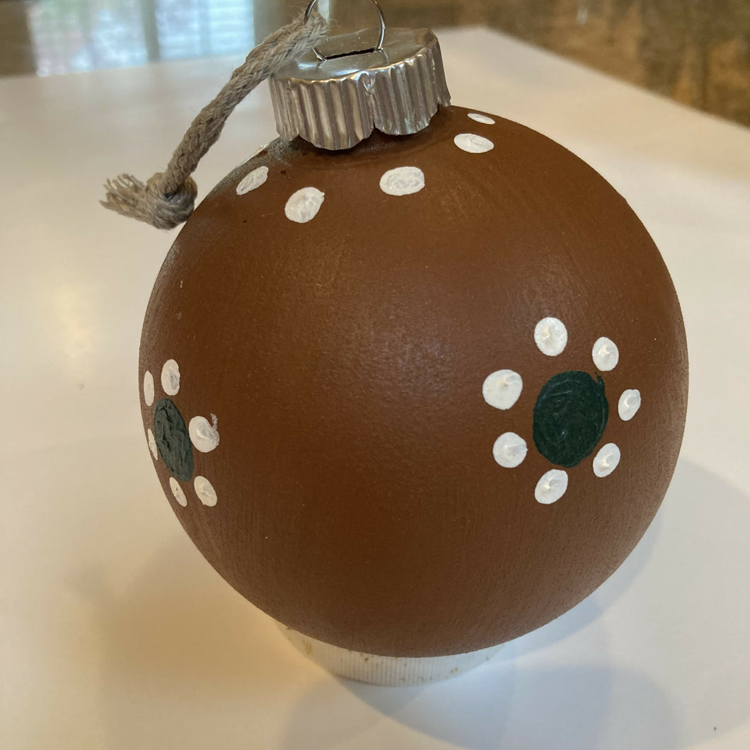 Maggie Devos - Mexican Barro art Christmas ornament - brown - Large