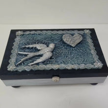 Load image into Gallery viewer, greystone studio - linda whiteside - heart song - atrium 916
