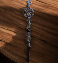 Load image into Gallery viewer, Kiss My Craft - Multi-Use Clip, Crafts, Kiss My Craft, Atrium 916 - Sacramento.Shop
