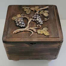 Load image into Gallery viewer, greystone studio - linda whiteside - on the vine - atrium 916
