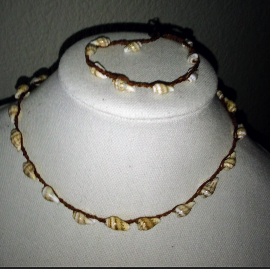 Creations by Jennie J Malloy - Brown Trumpet Shell Necklace/Bracelet Set