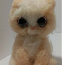 Load image into Gallery viewer, nestneedlesandknots - felted kitten keychain - light pink eyes, Crafts, Nestneedlesandknots, Atrium 916 - Sacramento.Shop
