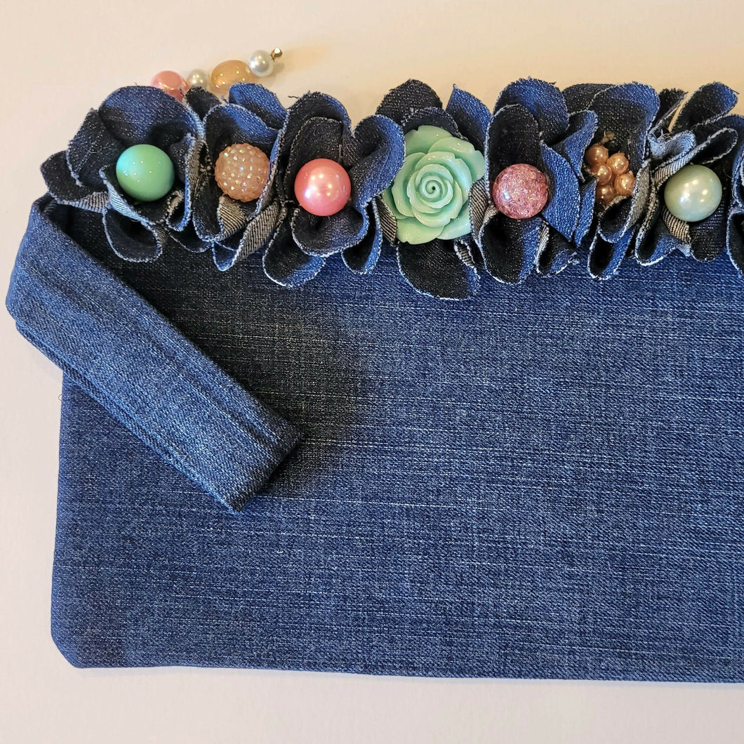 garden momma - flower and bauble clutch - atrium 916