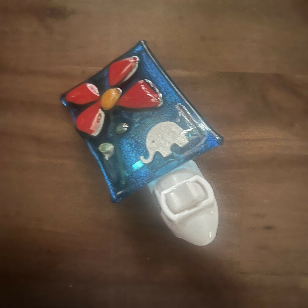 Shmak Creations - Night Light with Elephant, Glasswork, Shmak Creations, Atrium 916 - Sacramento.Shop