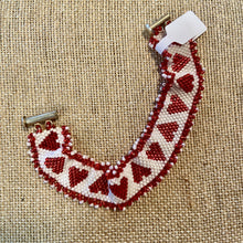 Load image into Gallery viewer, small bead hearts
