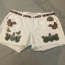 Load image into Gallery viewer, Maggie Devos Art - Wearable Art, , Atrium 916 - Sacramento.Shop, Atrium 916 - Sacramento.Shop
