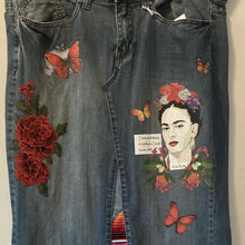 Load image into Gallery viewer, Maggie Devos Art - Wearable Art, , Atrium 916 - Sacramento.Shop, Atrium 916 - Sacramento.Shop
