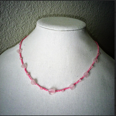 rose quartz hearts necklace