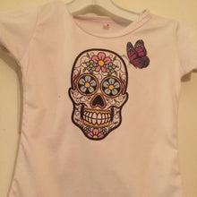 Load image into Gallery viewer, Maggie Devos- Girl Tee- pink-purple skull face w/butterfly-Size 2 T, Fashion, Maggie Devos, Sacramento . Shop
