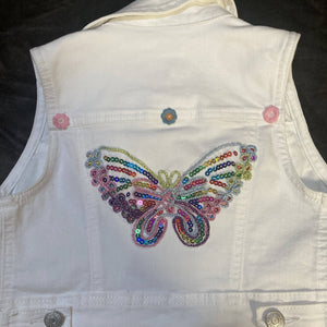 Maggie Devos - White Denim Vest Butterfly Child size 4/5, Fashion, Maggie Devos, Atrium 916 - Sacramento.Shop