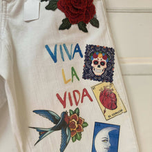 Load image into Gallery viewer, Maggie Devos - White Denim Frida jean - Size 6, Fashion, Maggie Devos, Atrium 916 - Sacramento.Shop

