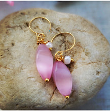 Load image into Gallery viewer, Island Girl Art - Pearl Pink Earrings, Jewelry, Island Girl Art by Rhean, Atrium 916 - Sacramento.Shop
