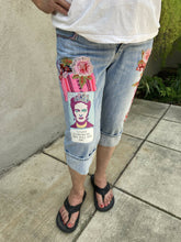 Load image into Gallery viewer, Maggie Devos - Embellished crop jeans-Frida pink-Size 10 reg, Fashion, Maggie Devos, Atrium 916 - Sacramento.Shop
