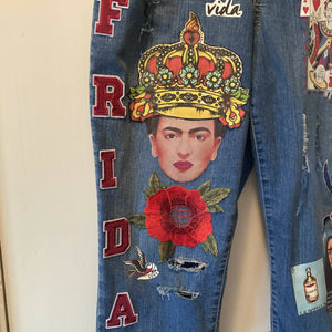 Maggie Devos - Distressed denim capri "Frida" jeans - Size 12, Fashion, Maggie Devos, Atrium 916 - Sacramento.Shop