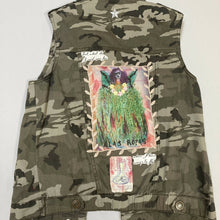 Load image into Gallery viewer, Maggie Devos - Green camo vest-Frida Size xs/s, Fashion, Maggie Devos, Atrium 916 - Sacramento.Shop
