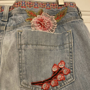 Maggie Devos - Embellished crop jeans-Frida pink-Size 10 reg, Fashion, Maggie Devos, Atrium 916 - Sacramento.Shop